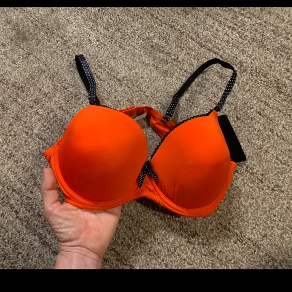 Bra-Red soft cup bra, NWT, New With Tags, 36C - Picture 4 of 13